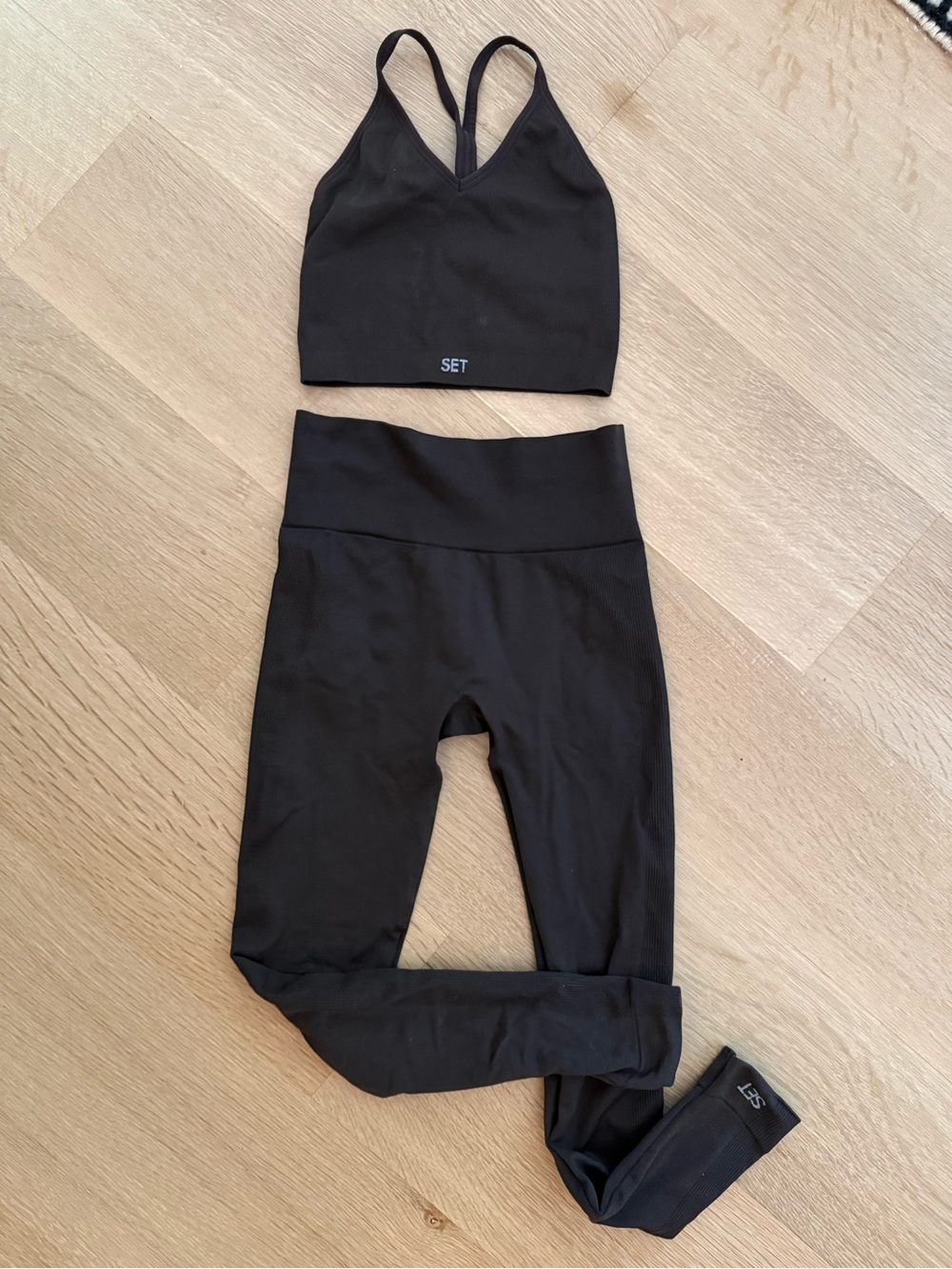 SET ACTIVE sculptflex leggings and top